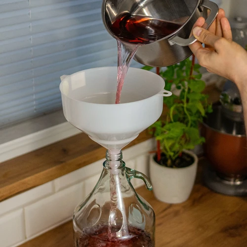 Пластмасова фуния ф 20 см - 4